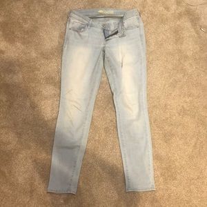 Light Wash Jeans